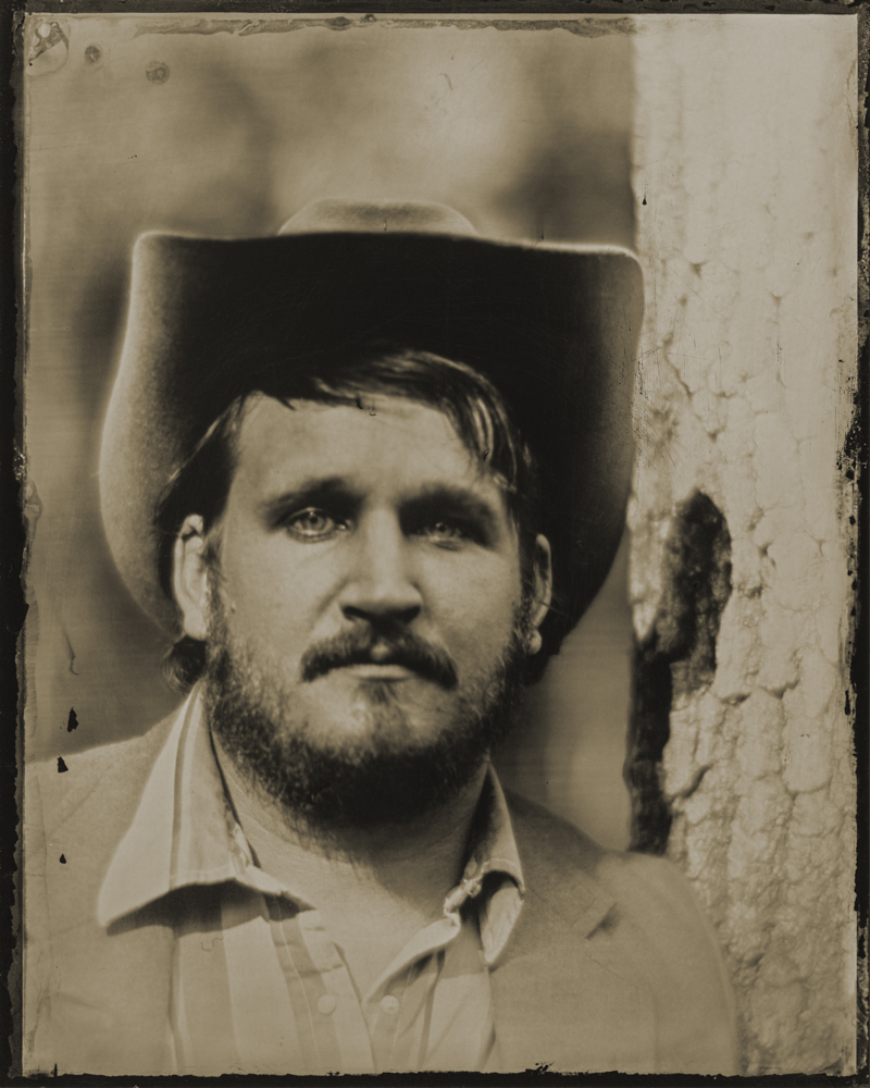 WIlli Carlisle near Tree